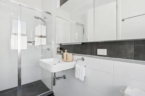 Property photo of 4 Le Messurier Street Port Adelaide SA 5015