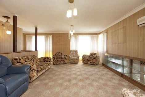 Property photo of 21 Brownleaf Street Mansfield QLD 4122