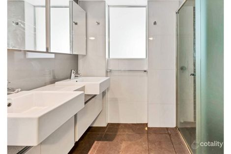 Property photo of 74/28 Bayview Street Runaway Bay QLD 4216