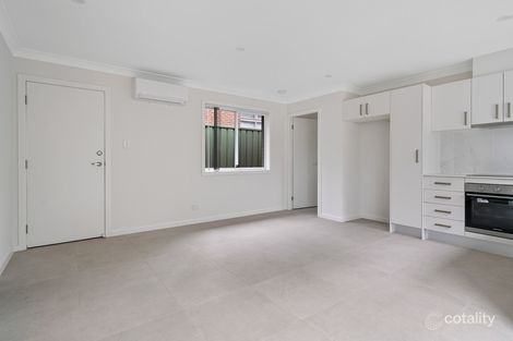 Property photo of 10 Dogwood Close Wyoming NSW 2250