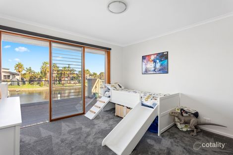 Property photo of 4 Swallow Court Patterson Lakes VIC 3197