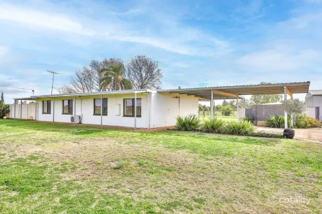 Property photo of 18 Twenty Second Street Irymple VIC 3498