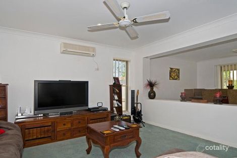 Property photo of 19 Respall Way Arundel QLD 4214