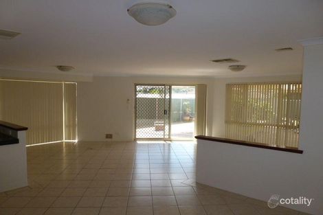 Property photo of 8 Songlark Place Huntingdale WA 6110