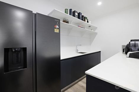 Property photo of 113 Abbeygate Drive Werribee VIC 3030