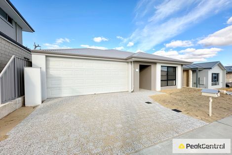 9 Fragrant St, Hammond Park, WA 6164