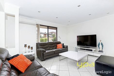 Property photo of 18 Linden Close Meadow Heights VIC 3048