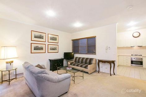 Property photo of 17/162 Stockmans Way Kensington VIC 3031