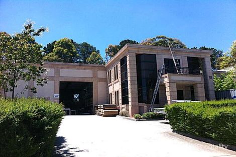 15 Redland Dr, Mitcham, VIC 3132