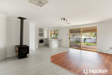 Property photo of 11 Cessford Close Leda WA 6170