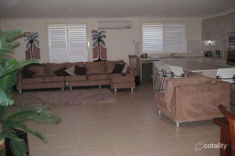 Property photo of 15 Flagtail Avenue Old Bar NSW 2430