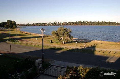 Property photo of 133 The Esplanade Mount Pleasant WA 6153