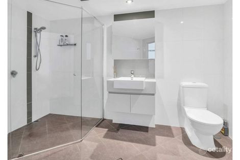 Property photo of 74/28 Bayview Street Runaway Bay QLD 4216