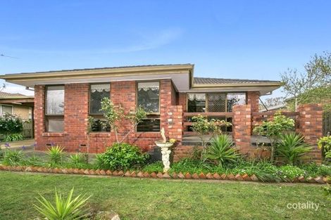 34 Wingarra Dr, Grovedale, VIC 3216