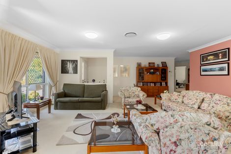Property photo of 3/218 Central Street Labrador QLD 4215