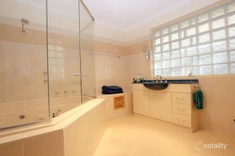 Property photo of 28 Frenshams Drive Woodcroft SA 5162