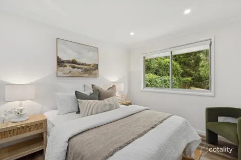 Property photo of 21 Valley View Road Wyoming NSW 2250