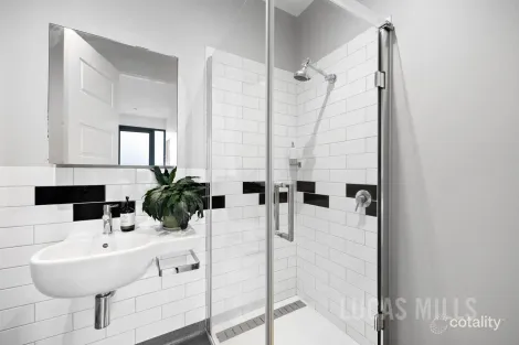 Property photo of 9/88 Ireland Street West Melbourne VIC 3003