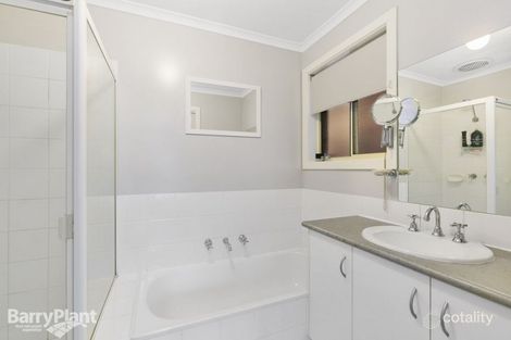 Property photo of 3/8-10 Wyuna Walk Mooroolbark VIC 3138