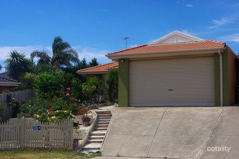 16 Manatoka Cres, Hampton Park, VIC 3976