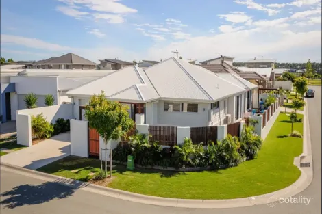 9 Mariner Ave, Hope Island, QLD 4212