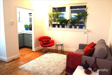 Property photo of 2/10 Tusculum Street Potts Point NSW 2011