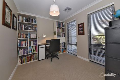 Property photo of 4 Vosnacos Way Tapping WA 6065