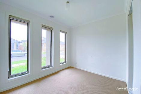 Property photo of 29 Postema Drive Point Cook VIC 3030
