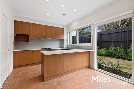 Property photo of 2/15 Abbotsford Grove Ivanhoe VIC 3079