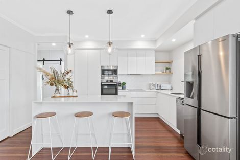 Property photo of 4 Lennox Street The Range QLD 4700