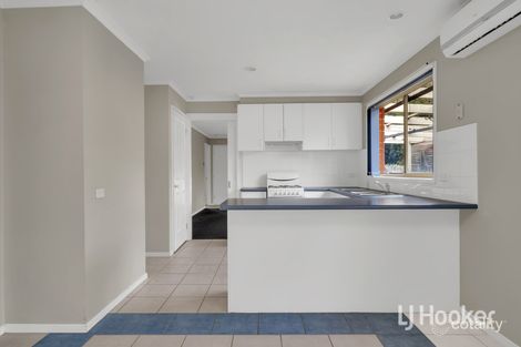 Property photo of 90 Oaktree Drive Hampton Park VIC 3976