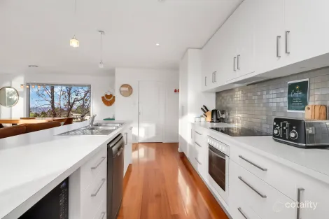 Property photo of 9 Barnett Close Binalong Bay TAS 7216