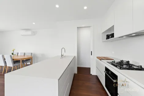 Property photo of 15 Shadowbox Court Sunshine North VIC 3020