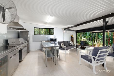 Property photo of 11 Sennfeld Close Palm Cove QLD 4879