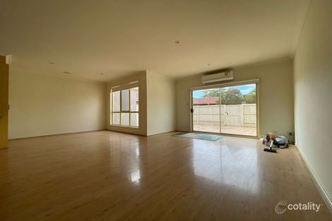Property photo of 2F Byfield Street Reservoir VIC 3073