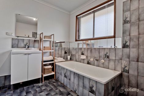 Property photo of 4 Olga Court Morphett Vale SA 5162