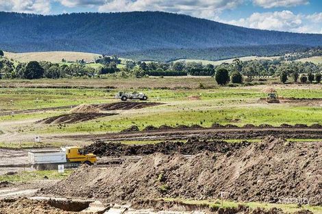 7 Parrot Dr, Whittlesea, VIC 3757