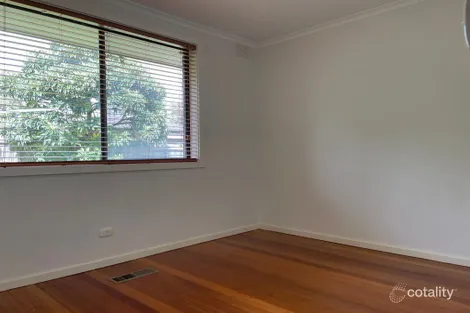 Property photo of 275 Childs Road Mill Park VIC 3082