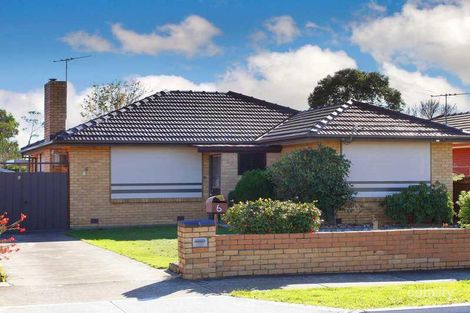 6 Robins Ave, Reservoir, VIC 3073