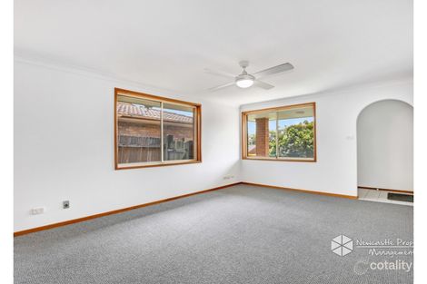 Property photo of 2/4 Simpson Court Mayfield NSW 2304