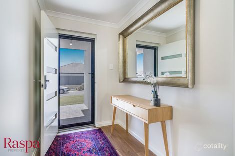 Property photo of 14 Melbourne Loop Hammond Park WA 6164