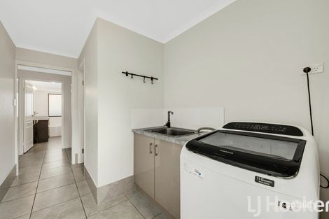 Property photo of 3 Love Day Place Calliope QLD 4680