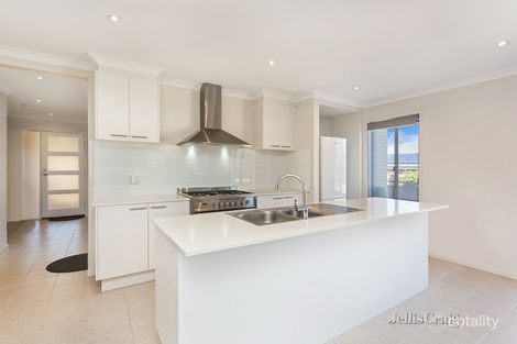 Property photo of 3 Masterson Close Castlemaine VIC 3450