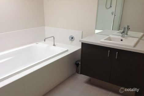 Property photo of 64 Fairview Parade Tarneit VIC 3029