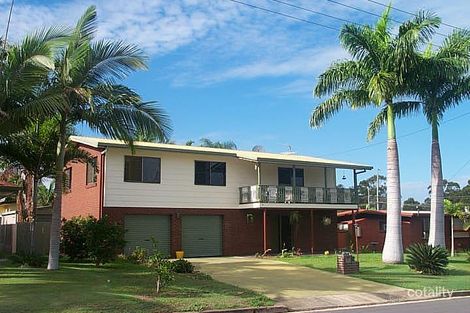 6 Waratah St, Kin Kora, QLD 4680