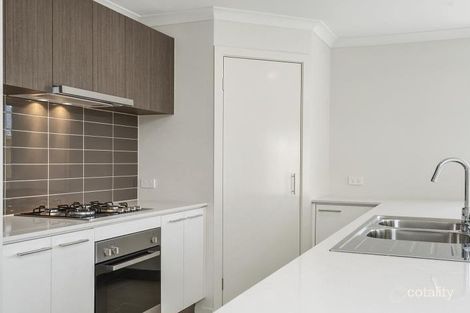 Property photo of 46 Jackwood Drive Clyde North VIC 3978