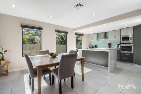 Property photo of 32 Avoca Street Lindisfarne TAS 7015