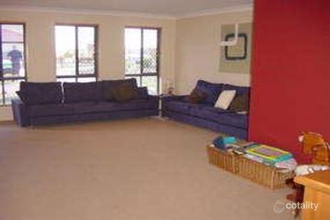 Property photo of 23 Fennessy Close Wakerley QLD 4154