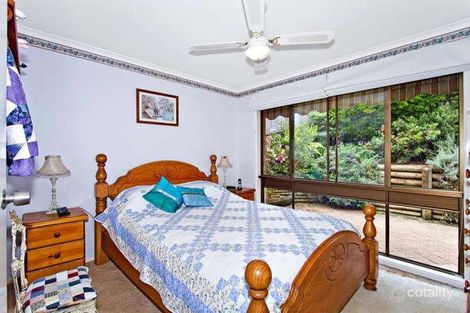 Property photo of 4 Stornaway Crescent Berkeley Vale NSW 2261