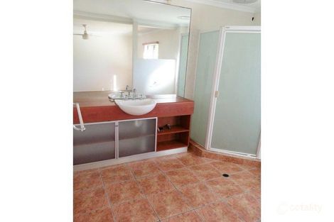Property photo of 136 Sunbird Chase Parrearra QLD 4575